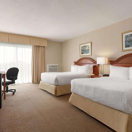 Days Inn By Wyndham Λονδίνο Εξωτερικό φωτογραφία