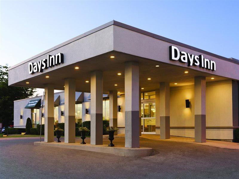 Days Inn By Wyndham Λονδίνο Εξωτερικό φωτογραφία