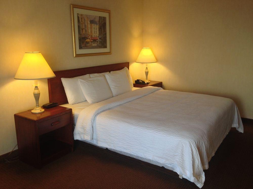 Days Inn By Wyndham Λονδίνο Εξωτερικό φωτογραφία